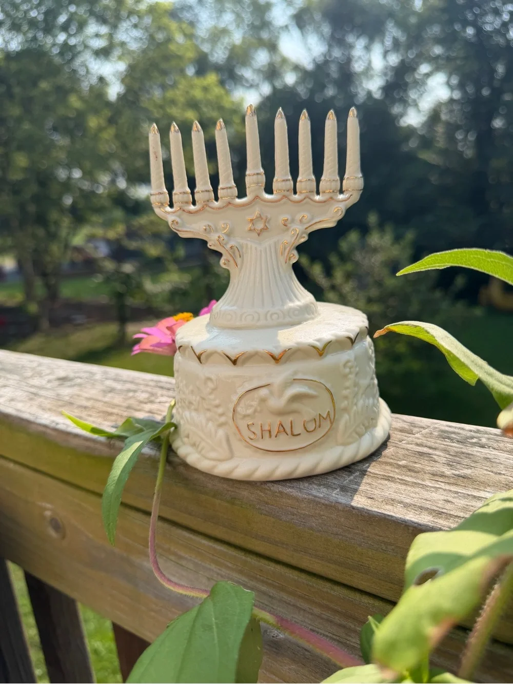 Vintage Crown Accents Musical Hanukkah Menorah Music Box Holiday Decor